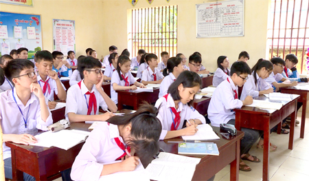 Cách tra cứu điểm thi vào lớp 10 năm học 2018 tại Ninh Bình. Ảnh: báo Ninh Bình