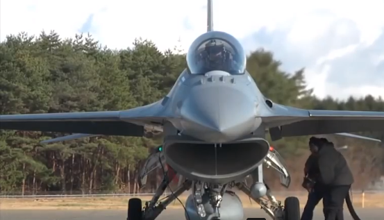  Máy bay F-16 của Mỹ được gắn thiết bị đặc biệt có thể tóm gọn tiêm kích Su-57 của Nga. Ảnh: Thời Đại