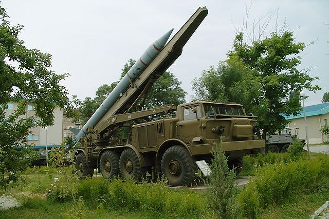 Tên lửa 9K52 Luna-M do Nga chế tạo đang được Syria sử dụng như một vũ khí chiến lược để đối phó với IS. Ảnh: ANTĐ