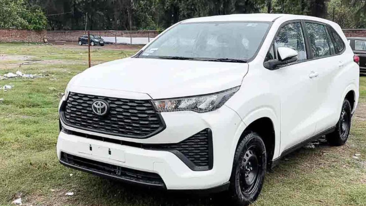 Toyota Innova 2023 bản dịch vụ có giá chỉ từ 530 triệu đồng, nhiều trang bị hiện đại