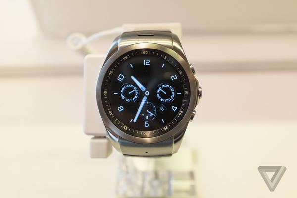 LG smartwatch có giá cao hơn Apple Watch