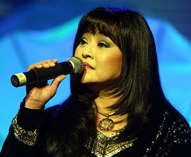 Ca sỹ Hương Lan sẽ hát tại liveshow Quang Lê - Hát trên quê hương