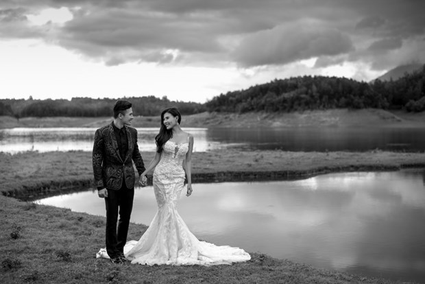 Lương Thế Th&agrave;nh &ndash; Th&uacute;y Diễm &lsquo;khoe&rsquo; ảnh cưới đẹp đến ngỡ ng&agrave;ng