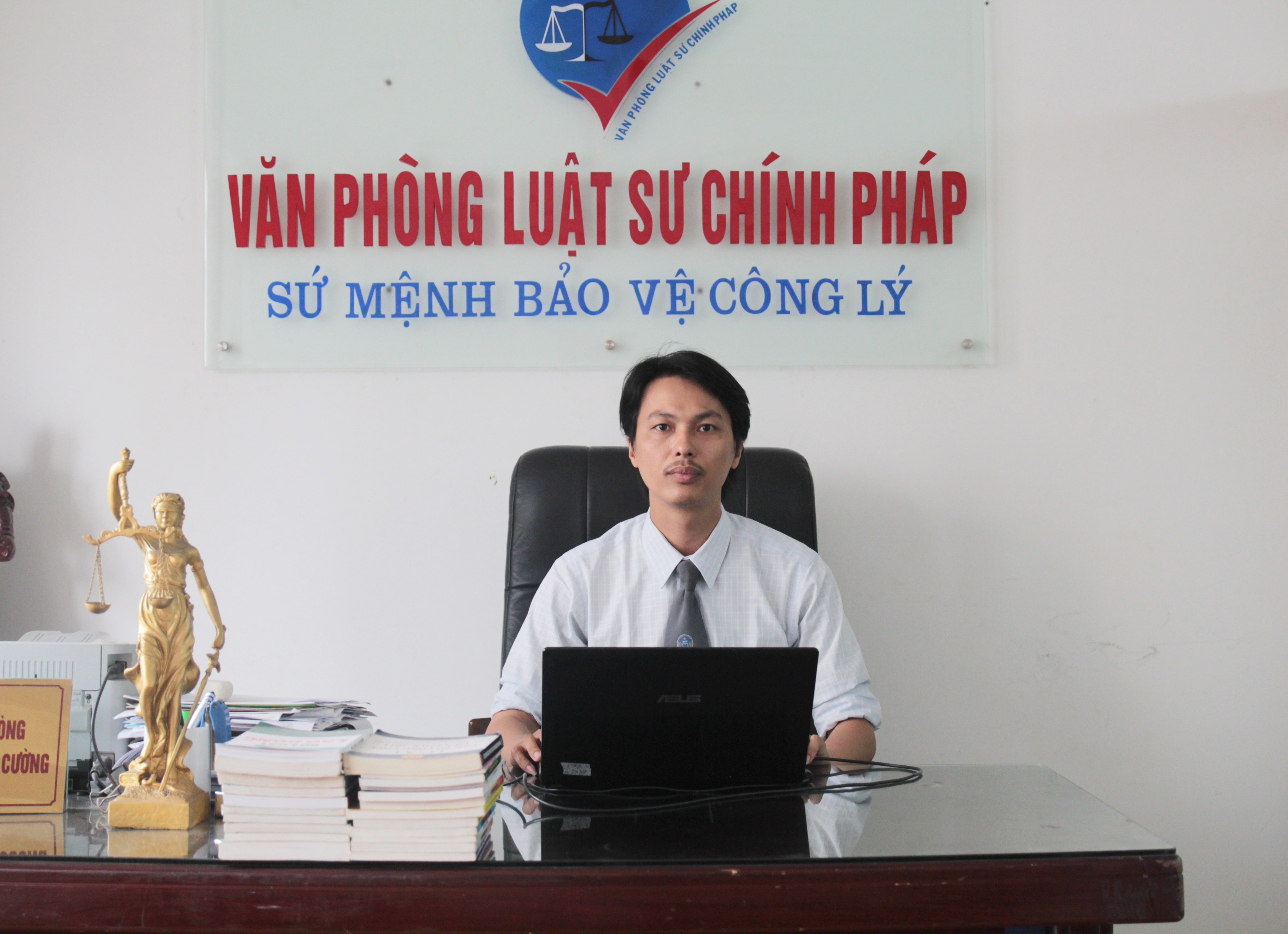 luật sư Đặng Văn Cường