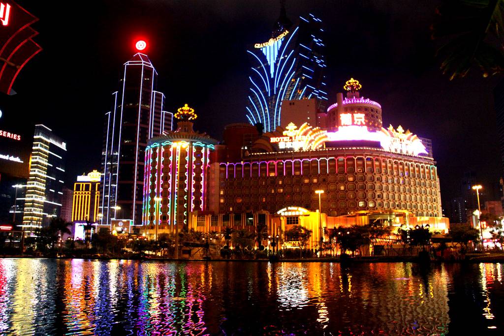 Một trong những nguyên nhân khiến doanh thu casino ở Ma Cao sụt giảm là cuộc biểu tình ở Hồng Kông