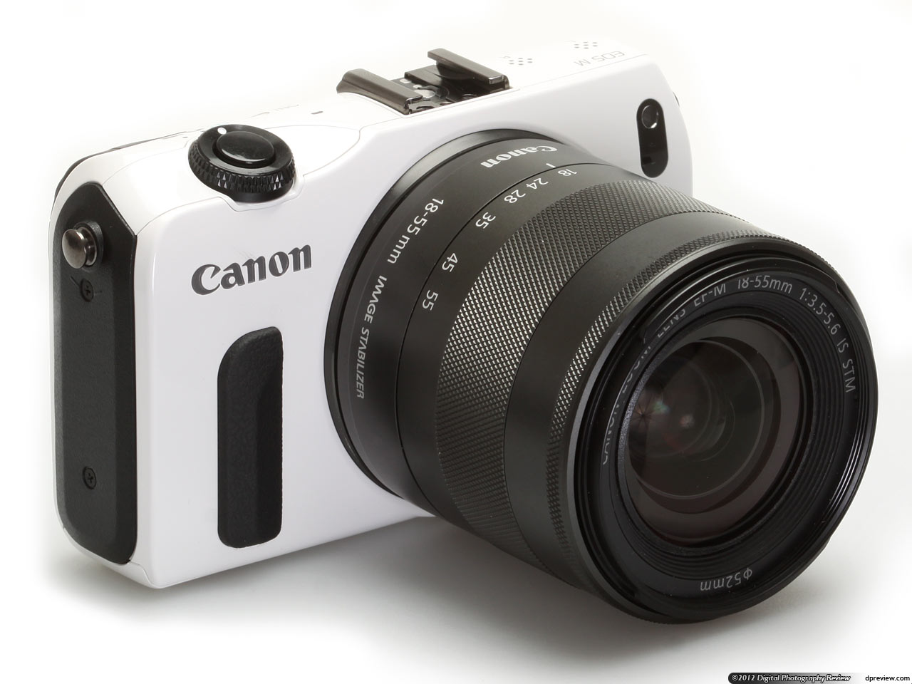 Máy ảnh giá rẻ Canon EOS M được thiết kế với kiểu dáng đẹp mắt 