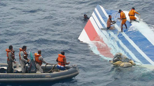 Máy bay Air Asia đã bay không phép vào hôm xảy ra tai nạn khiến 162 người tử vong