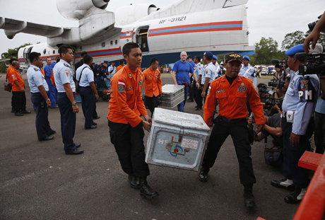 Máy bay Air Aisa QZ5801 đã tăng độ cao đột ngột trước khi lao xuống biển Java