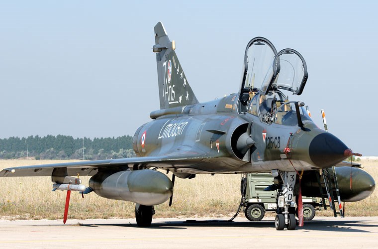 Máy bay chiến đấu Mirage 2000N là biến thể của của dòng tiêm kích đa năng Mirage 2000 