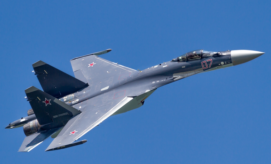 Máy bay chiến đấu Su-35S thế hệ 4++ có nhiều tính năng ngang với các máy bay thế hệ thứ 5