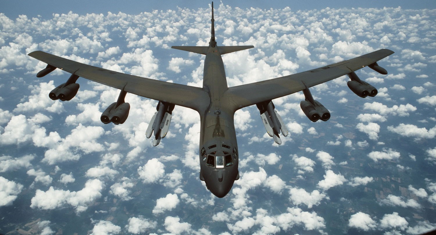 Máy bay ném bom chiến lược B-52 sẽ tiếp tục hoạt động đến năm 2040
