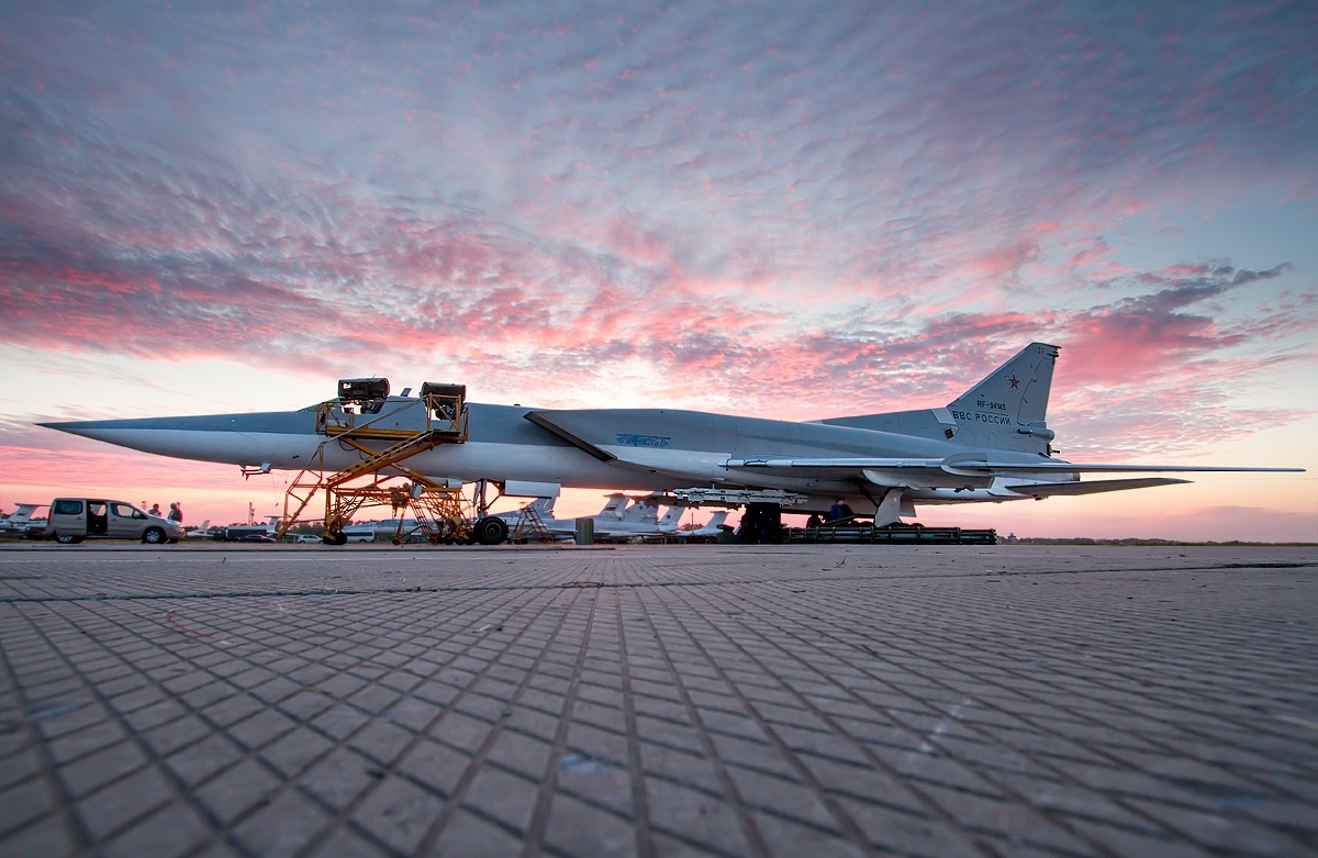 Máy bay ném bom Tu-22M3 cất cánh lần đầu năm 1976 