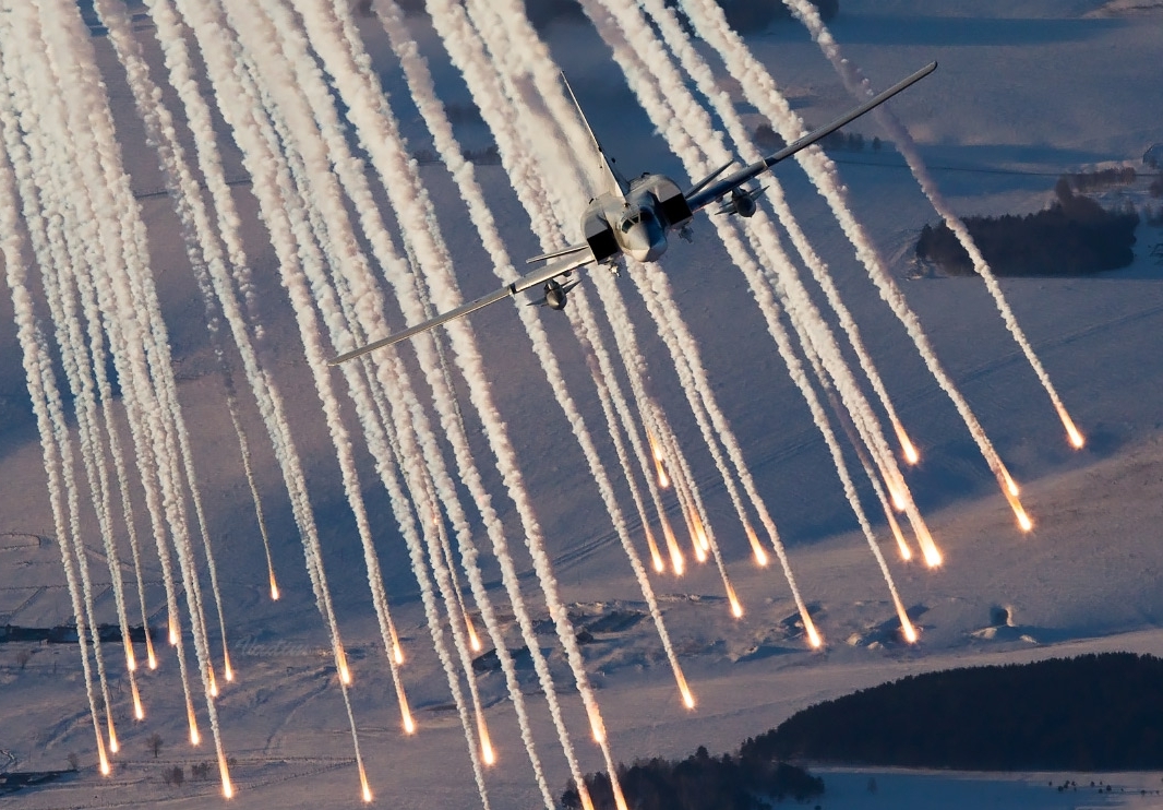 Máy bay ném bom Tu-22M3 có thể tác chiến cả trên đất liên và trên biển