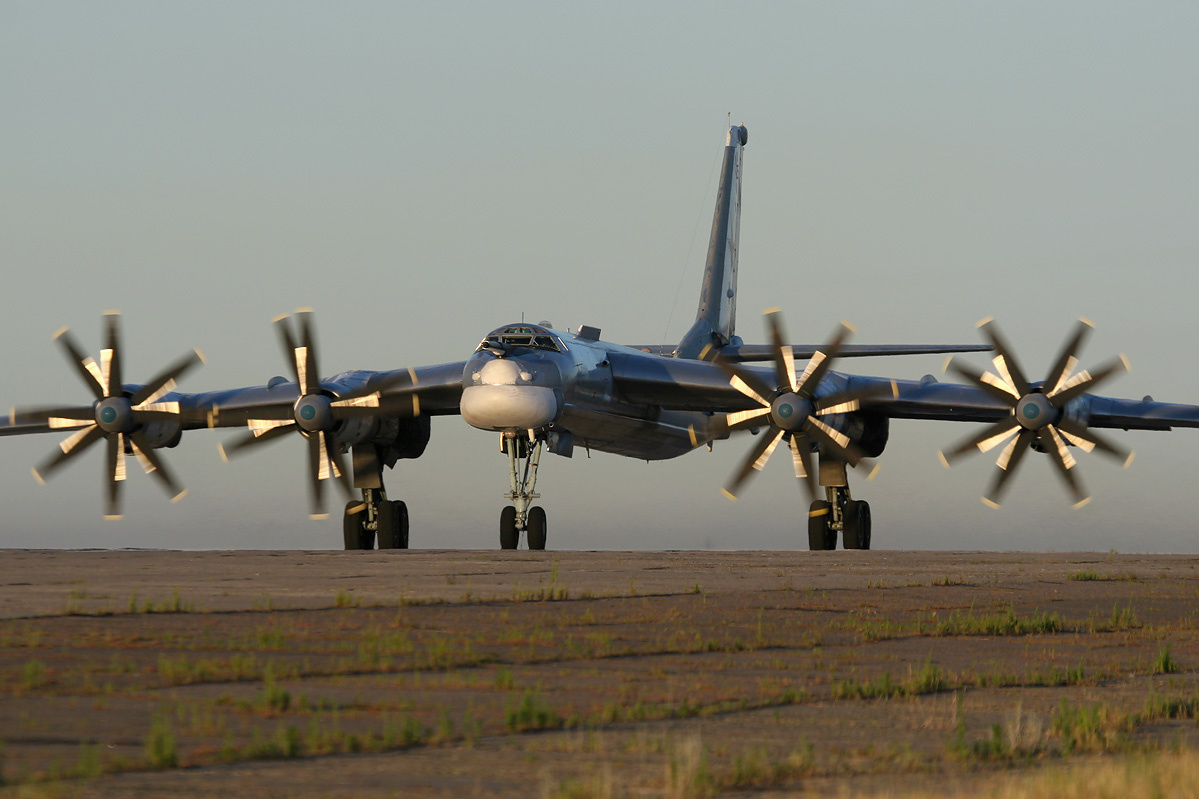 Trong năm 2014, máy bay Nga đã hơn 100 lần bay gần không phận Anh