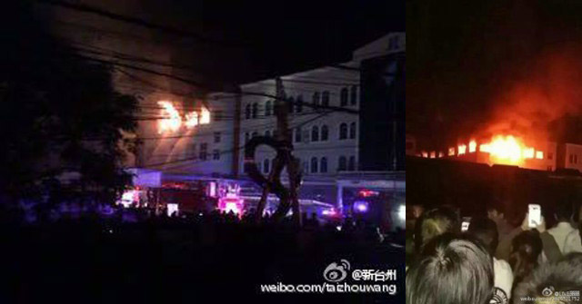 Người dân Trung Quốc hoảng hốt chứng kiến cảnh máy bay rơi từ trên trời xuống rồi lao vào một nhà máy
