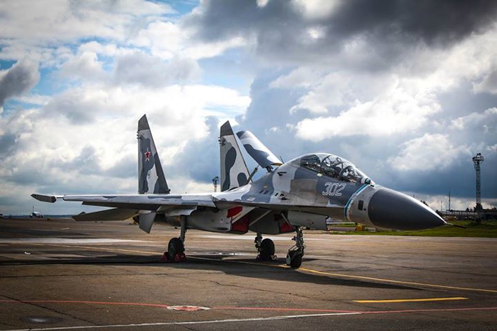 Với uy lực vượt trội, máy bay chiến đấu Su-27 từng là vũ khí làm mưa làm gió trên nhiều chiến trường