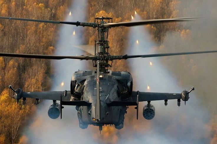 Máy bay trực thăng tấn công Ka-52 Alligator được vũ trang cực mạnh với 6 giá treo vũ khí hai bên hông