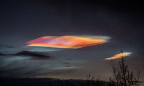 Những đám mây xà cừ phía trên bầu trời Na Uy. Ảnh: Truls Melbye Tiller