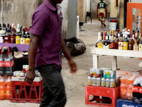 Sau thảm kịch ngộ độc bia khiến 56 người tử vong, chính quyền Mozambique tổ chức quốc tang 3 ngày