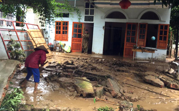 Khung cảnh tan hoang sau trận mưa lớn gây vỡ đập Huổi Củ ở Điện Biên