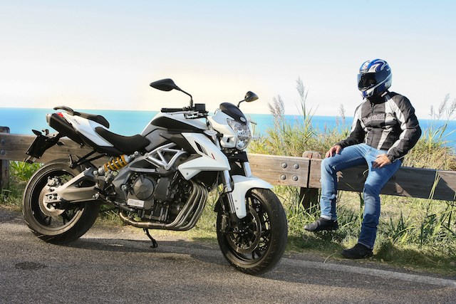 Xe moto mới Binelli với mức giá dưới 200 triệu đan nhận được sự quan tâm từ giới chơi xe