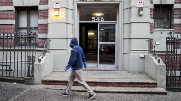 Tòa nhà nơi bác sĩ Craig Spencer, bệnh nhân nhiễm Ebola đầu tiên ở Manhattan, New York sinh sống