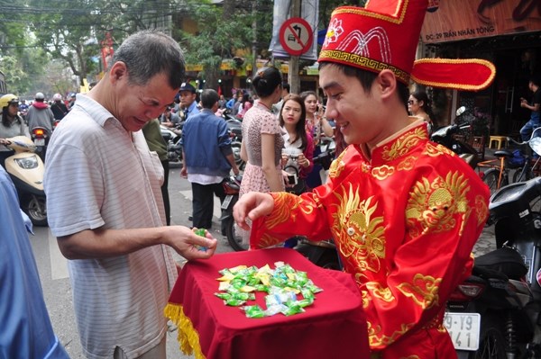 Ngày vía Thần Tài, tại sao người Việt Nam lại chọn mua vàng?