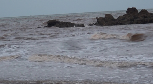 Bãi biển Nghệ An nơi 3 em học sinh tiểu học gặp nạn
