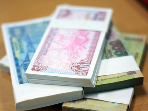 Thủ tướng Nguyễn Tấn Dũng yêu cầu sử dụng tiền mệnh giá nhỏ tiết kiệm