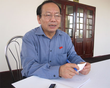 Giáo sư Nguyễn Đăng Vang chia sẻ về nguyên nhân khiến người dân phải đổ bỏ sữa bò
