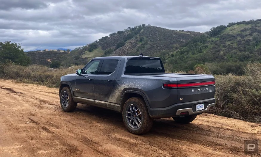 Rivian triệu hồi hơn 12.000 xe điện do lỗi túi khí không bung