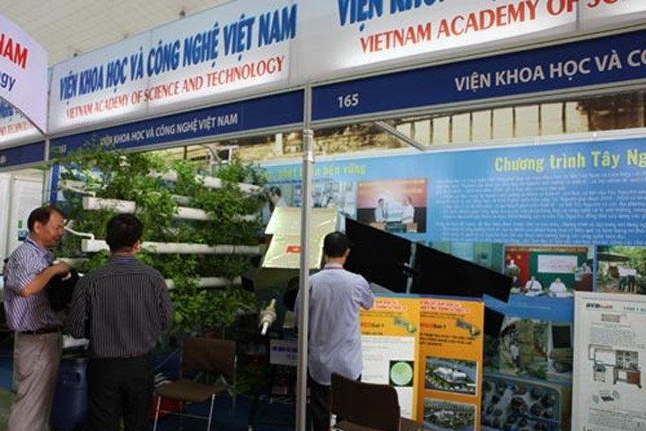  Chợ công nghệ và thiết bị Hà Nội năm 2016 quy mô 430 gian hàng
