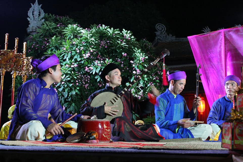  Nghệ sĩ Xuân Hinh xuất hiện ở nhiều thể loại sân khấu và hài kịch