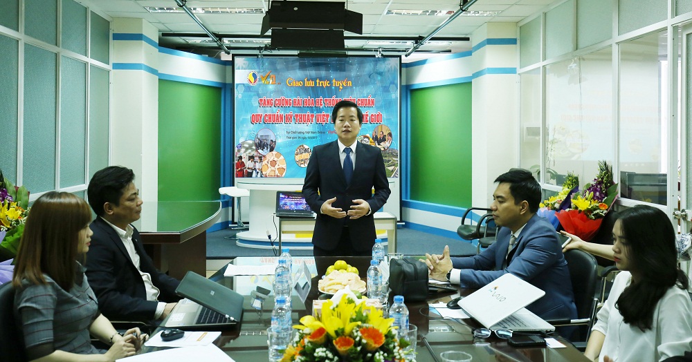 Phó Tổng cục trưởng Nguyễn Hoàng Linh phát biểu khai mạc chương trình Giao lưu trực tuyến do VietQ.vn tổ chức