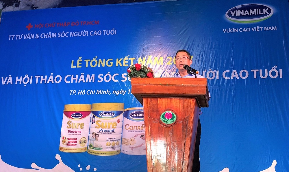 Nguyễn Ngọc Thành - Giám đốc kinh doanh HCM của Vinamilk phát biểu tại hội thảo