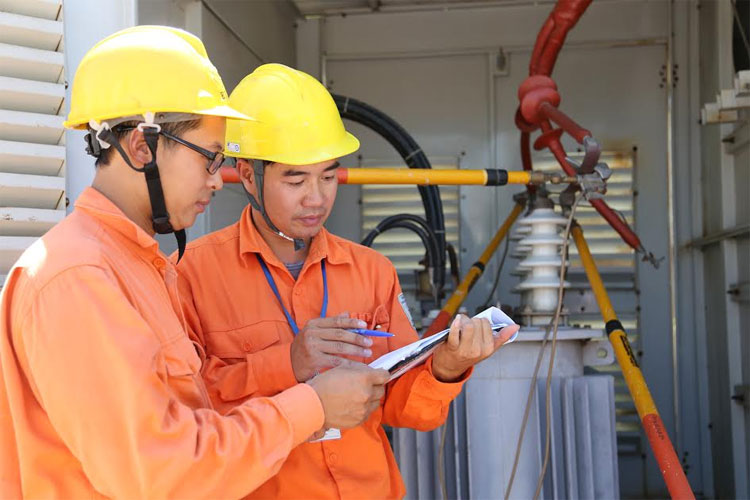 Xây dựng hệ thống BSC/KPIs tại điện lực Hưng Yên mang lại hiệu quả cao. Ảnh ST