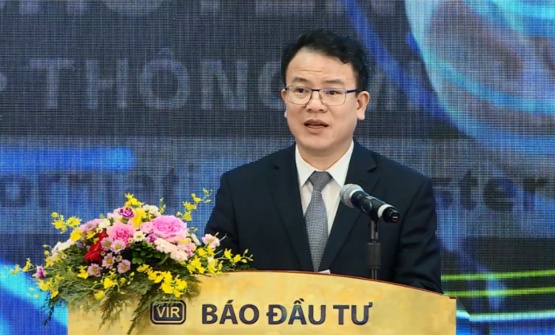 Thứ trưởng Bộ Kế hoạch và Đầu tư Trần Quốc Phương phát biểu tại diễn đàn