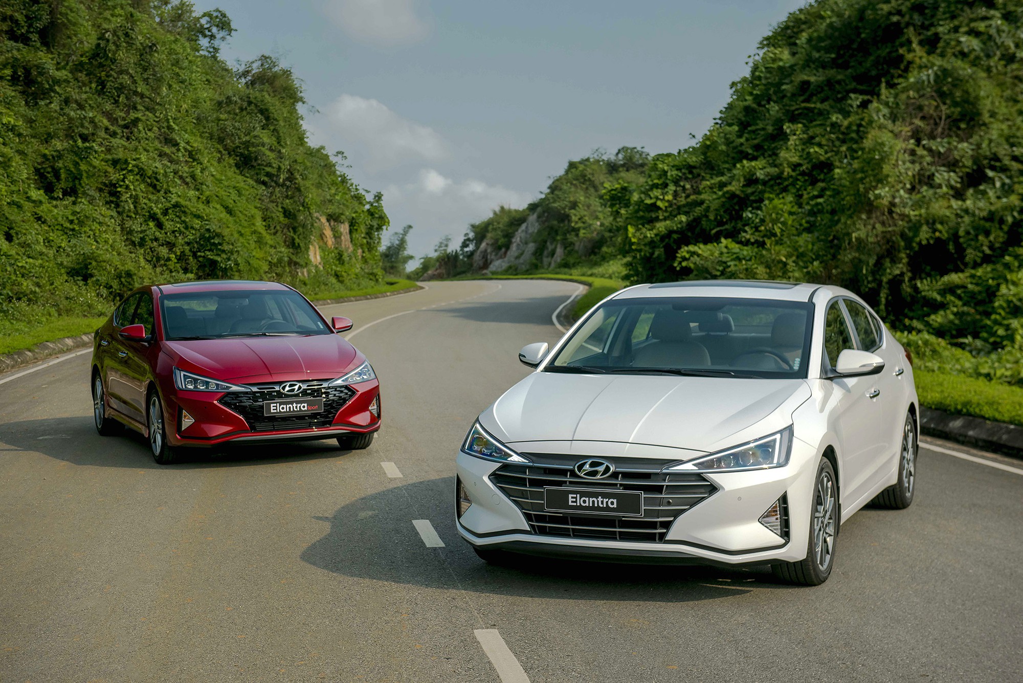 Hyundai Elantra 2019 chính thức ra mắt, giá từ 580 triệu đồng