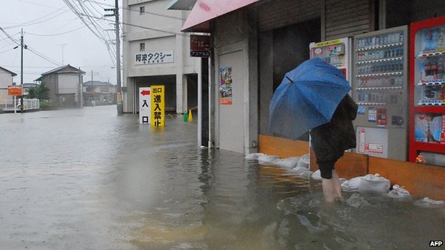 Hơn 1 triệu người dân đã được sơ tán tránh bão Hạ Long