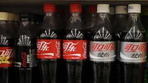 Một nhà máy sản xuất Coca Cola Trung Quốc buộc phải đóng cửa vì sử dụng vỏ chai nhiễm khuẩn