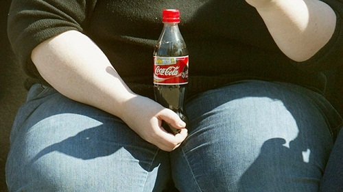 Nước ngọt Coca Cola là một trong những tác nhân gây bệnh béo phì và tiểu đường