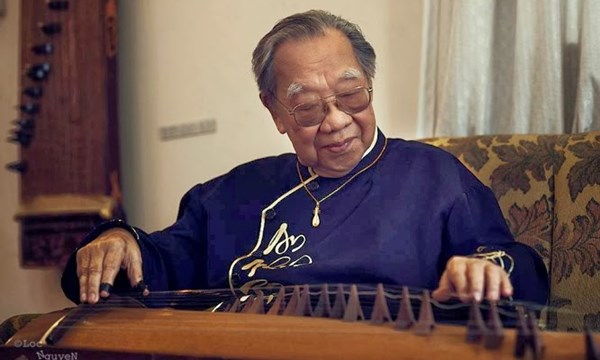 Giáo sư Trần Văn Khê là cây đại thụ trong giới học thuật liên quan đến âm nhạc và nhiều lĩnh vực khác không chỉ tại Việt Nam