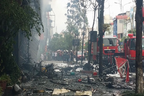 Cháy lớn ở Trần Thái Tông: Những hình ảnh mới nhất từ hiện trường
