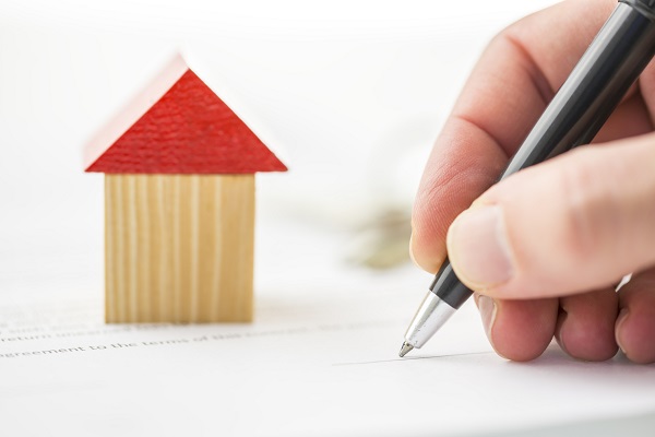 Hợp đồng thuê nhà theo quy định hiện hành