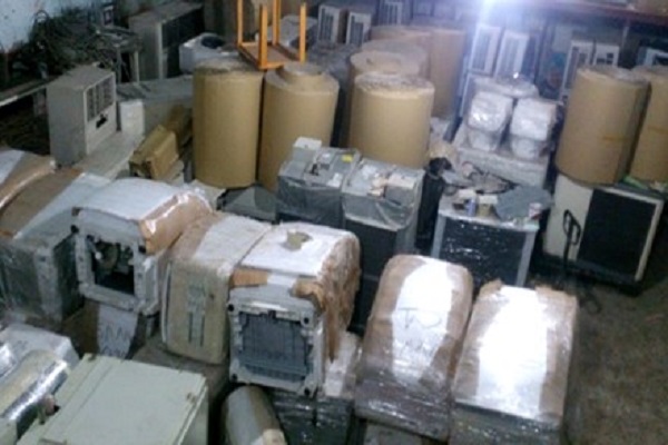 Phát hiện kho hàng điện lạnh nhập lậu ‘khủng’ ở TP.HCM