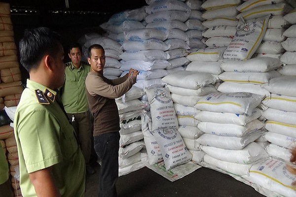 Phát hiện 70 tấn đường nhập lậu tại TP HCM