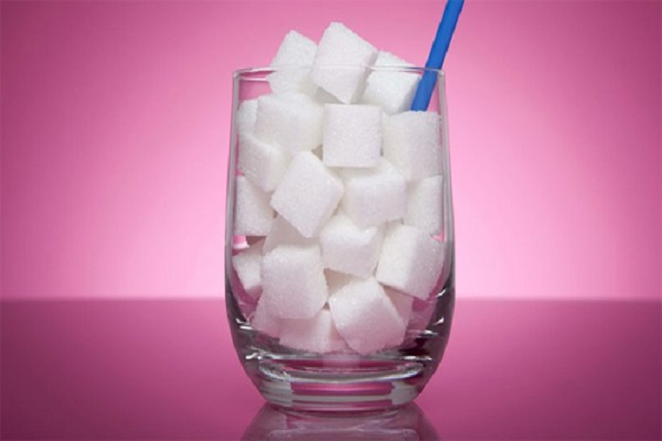 Nguy cơ mắc ung thư cao hơn vì uống đồ uống có đường mỗi ngày