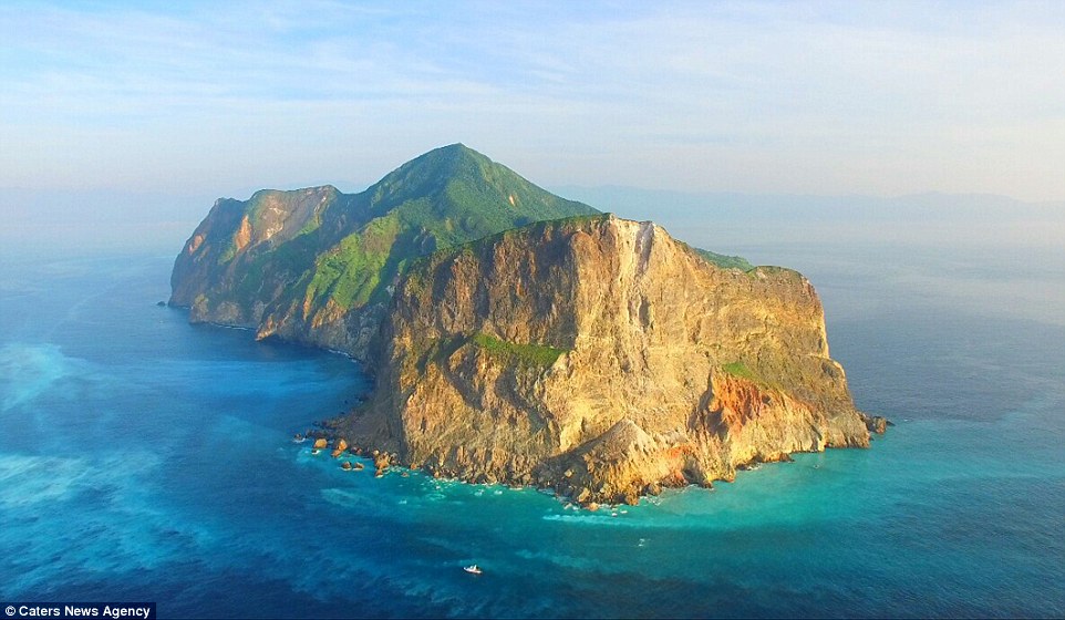 Đảo Kueishantao nằm ở ngoài khơi bờ biển phía đông bắc của Đài Loan