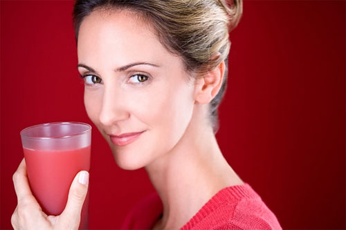 Uống nước ép đóng hộp thường xuyên sẽ mất đi cảm giác ngon miệng khi ăn