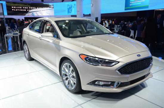 Ford Fusion 2017 chính thức ra mắt